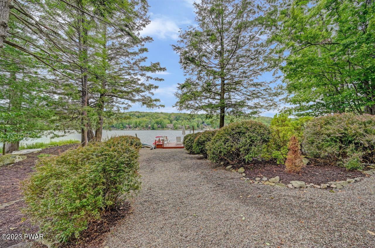 77 Roamingwood Road Lake Ariel, PA 18436 - Photo 4 of 96