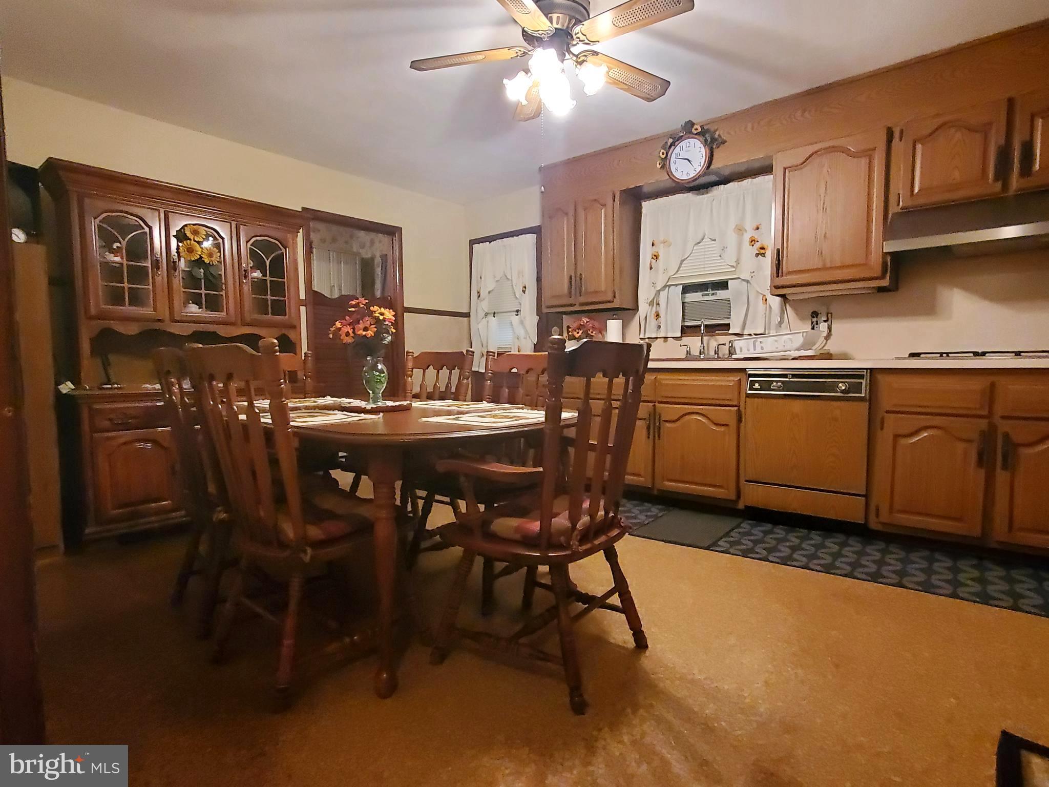 21 Joseph Street Hamilton, NJ 08610 - Photo 6 of 20