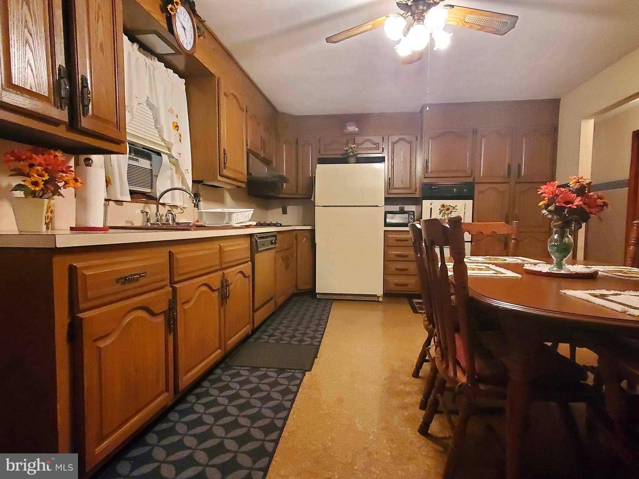 21 Joseph Street Hamilton, NJ 08610 - Photo 9 of 20