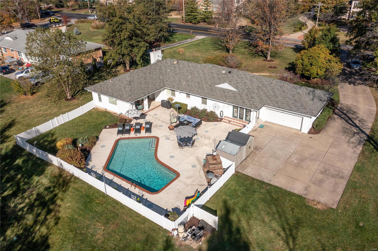 11616 Clayton Road St. Louis, MO 63131 - Photo 3 of 5 Gallery Image 3