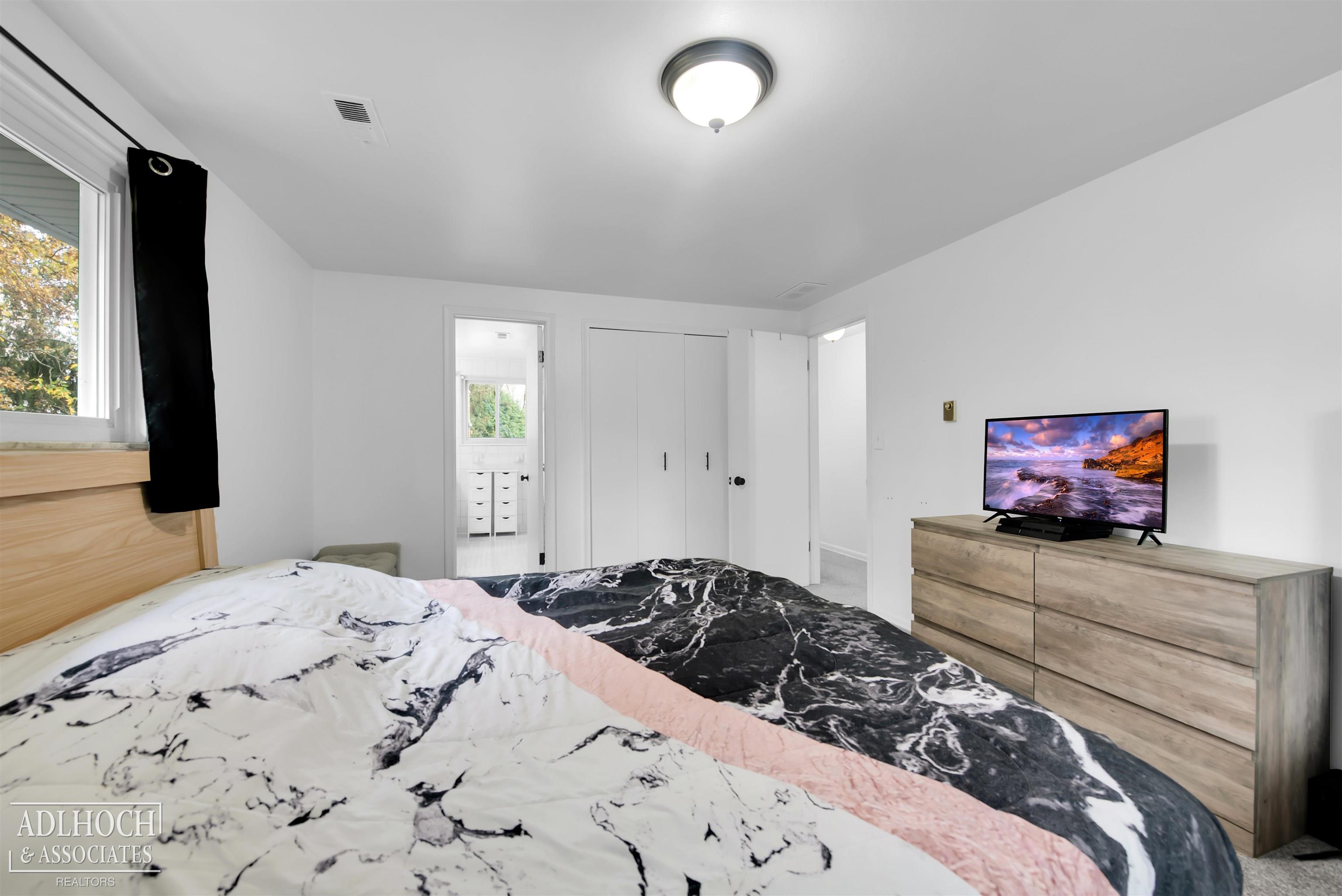 8390 Kendall Road Columbus, MI 48063 - Photo 15 of 27