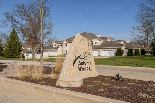$339,000 | W397-n5883 Autumn Woods Drive, Oconomowoc, WI 53066