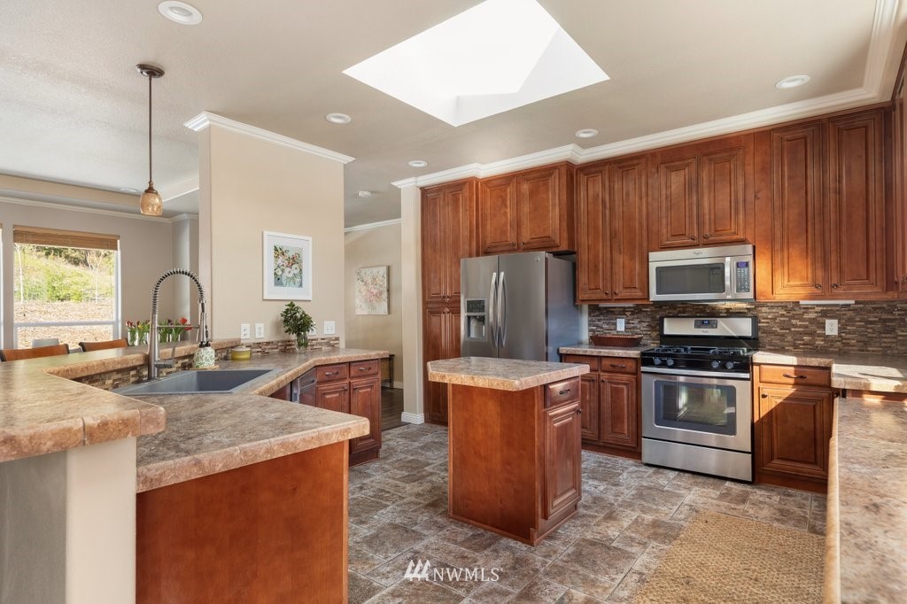 2791 North Slater Road Oak Harbor, WA 98277 - Photo 11 of 40 Gallery Image 11
