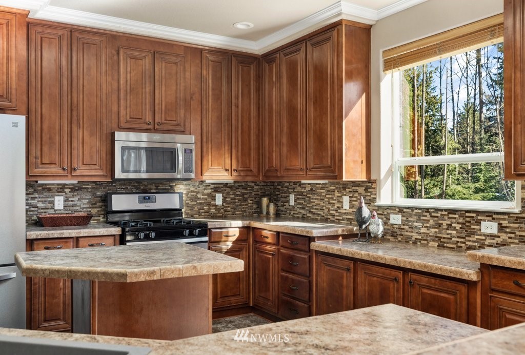 2791 North Slater Road Oak Harbor, WA 98277 - Photo 10 of 40 Gallery Image 10