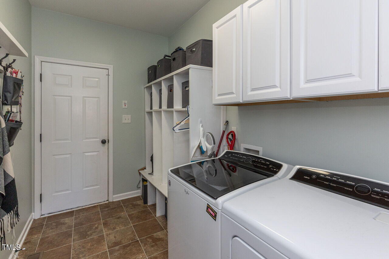 100 Acentala Court Raleigh, NC 27603 - Photo 19 of 41 019-1280x960-laundry-mudroom
