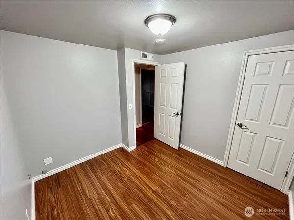 $3,300 | 16836 123rd Avenue Southeast, Renton, WA 98058