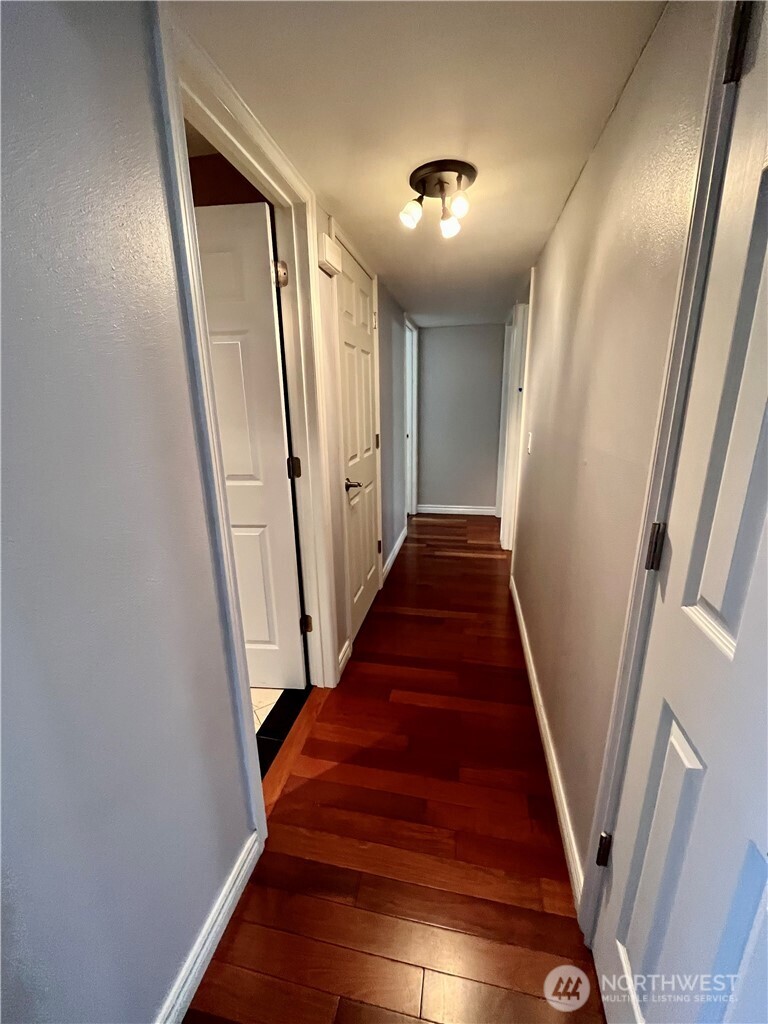 16836 123rd Avenue Southeast Renton, WA 98058 - Photo 8 of 15