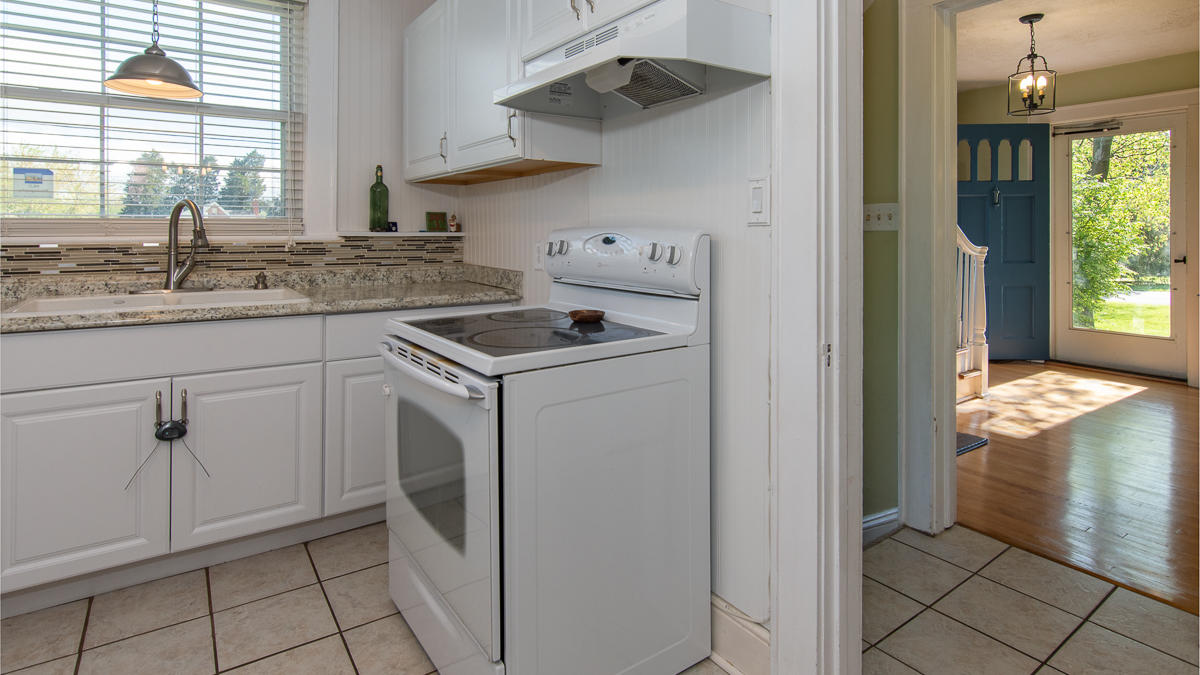 1105 Highland Road Salem, VA 24153 - Photo 16 of 37 untitled-16