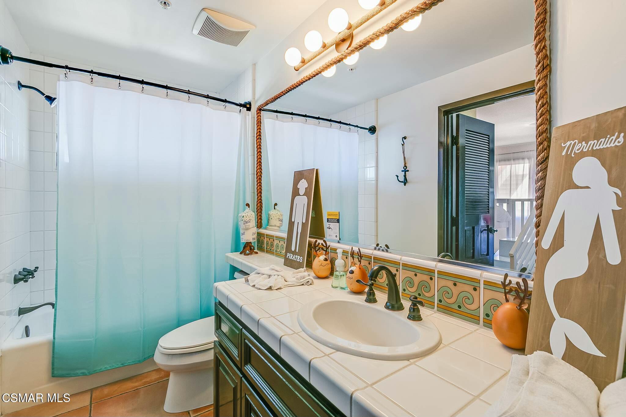 75 Gaviota Avalon, CA 90704 - Photo 34 of 49 a bathroom with a sink toilet and shower