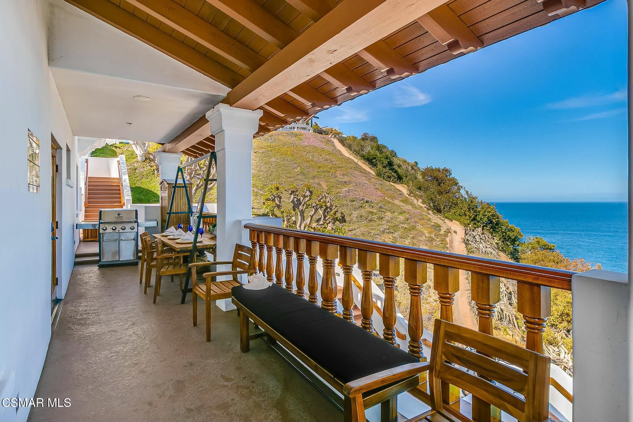 75 Gaviota Avalon, CA 90704 - Photo 4 of 49 a view of two chairs in the balcony