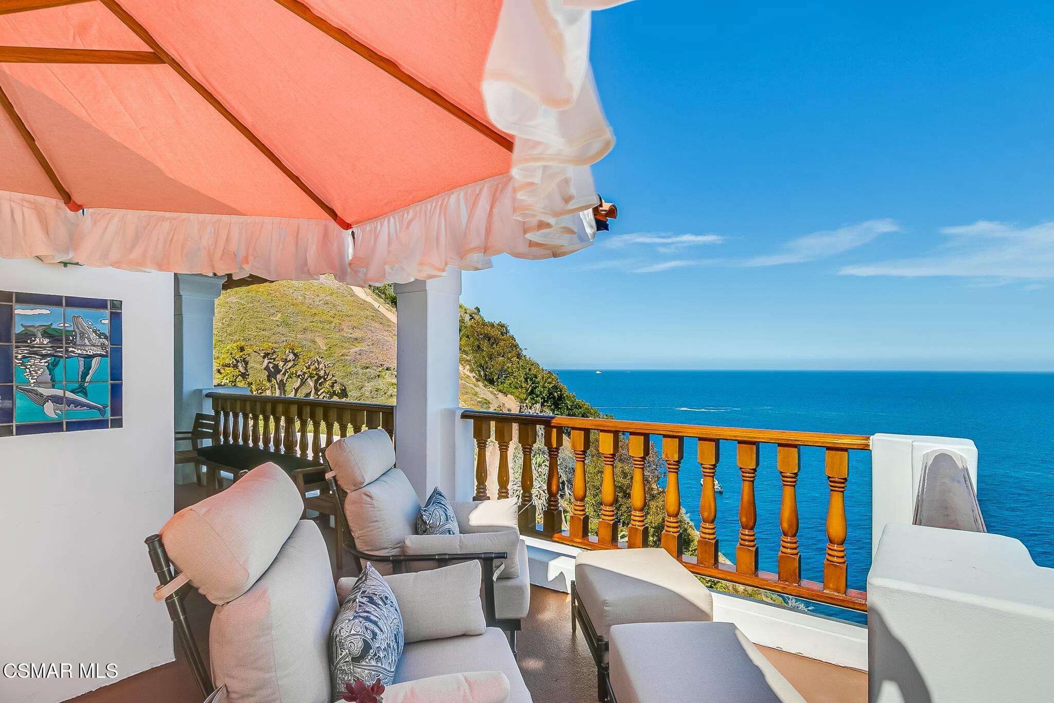 75 Gaviota Avalon, CA 90704 - Photo 5 of 49 a view of a patio in the balcony