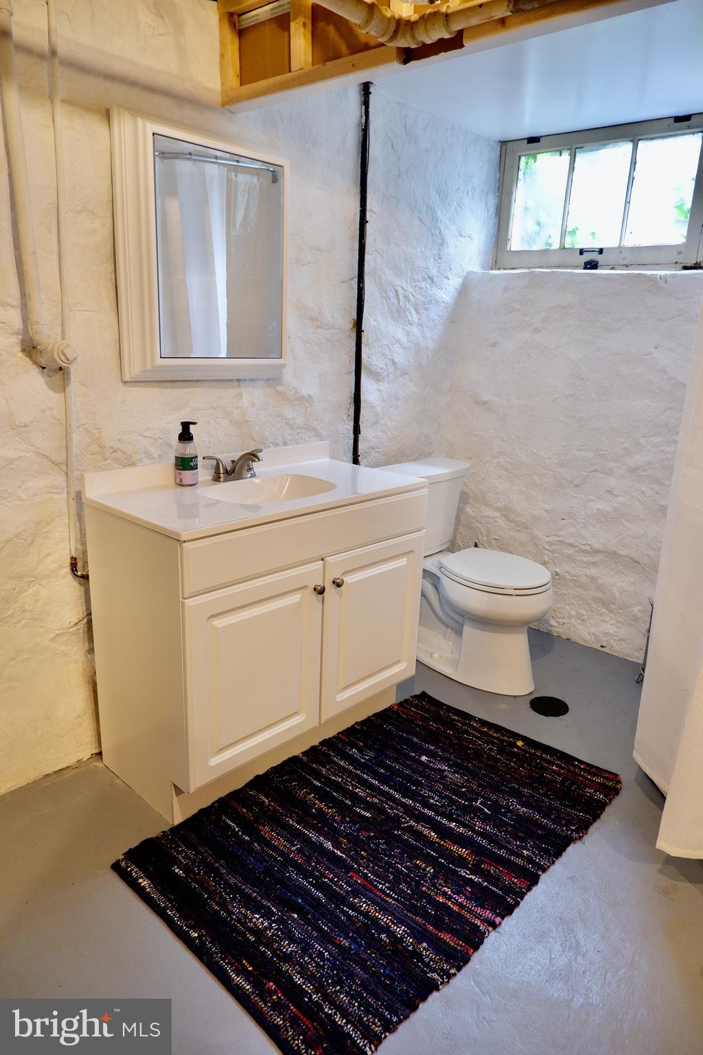 1304 Southview Road Baltimore, MD 21218 - Photo 16 of 30 Full bath