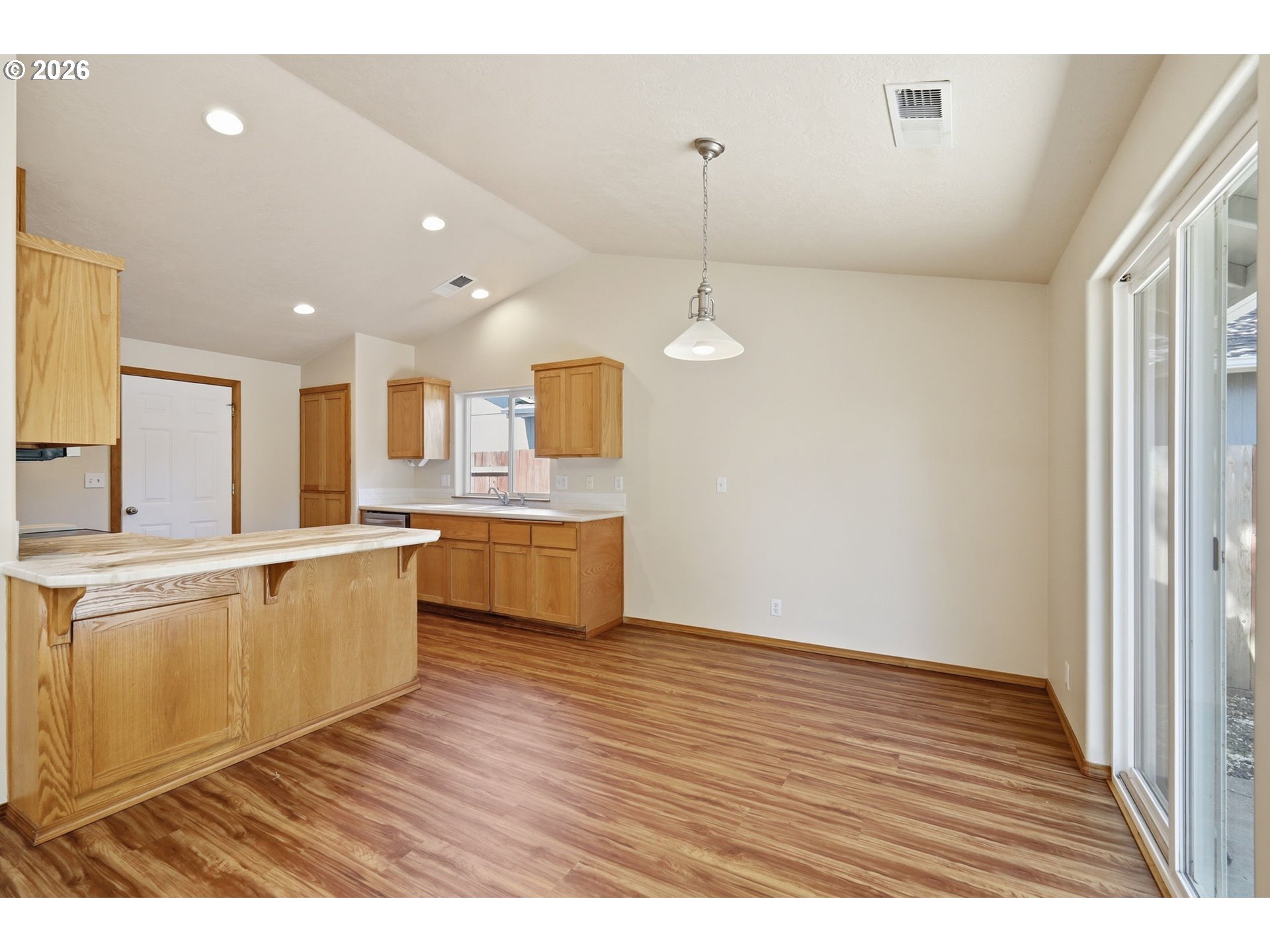 6578 Aaron Lane Springfield, OR 97478 - Photo 10 of 43 Dining Area