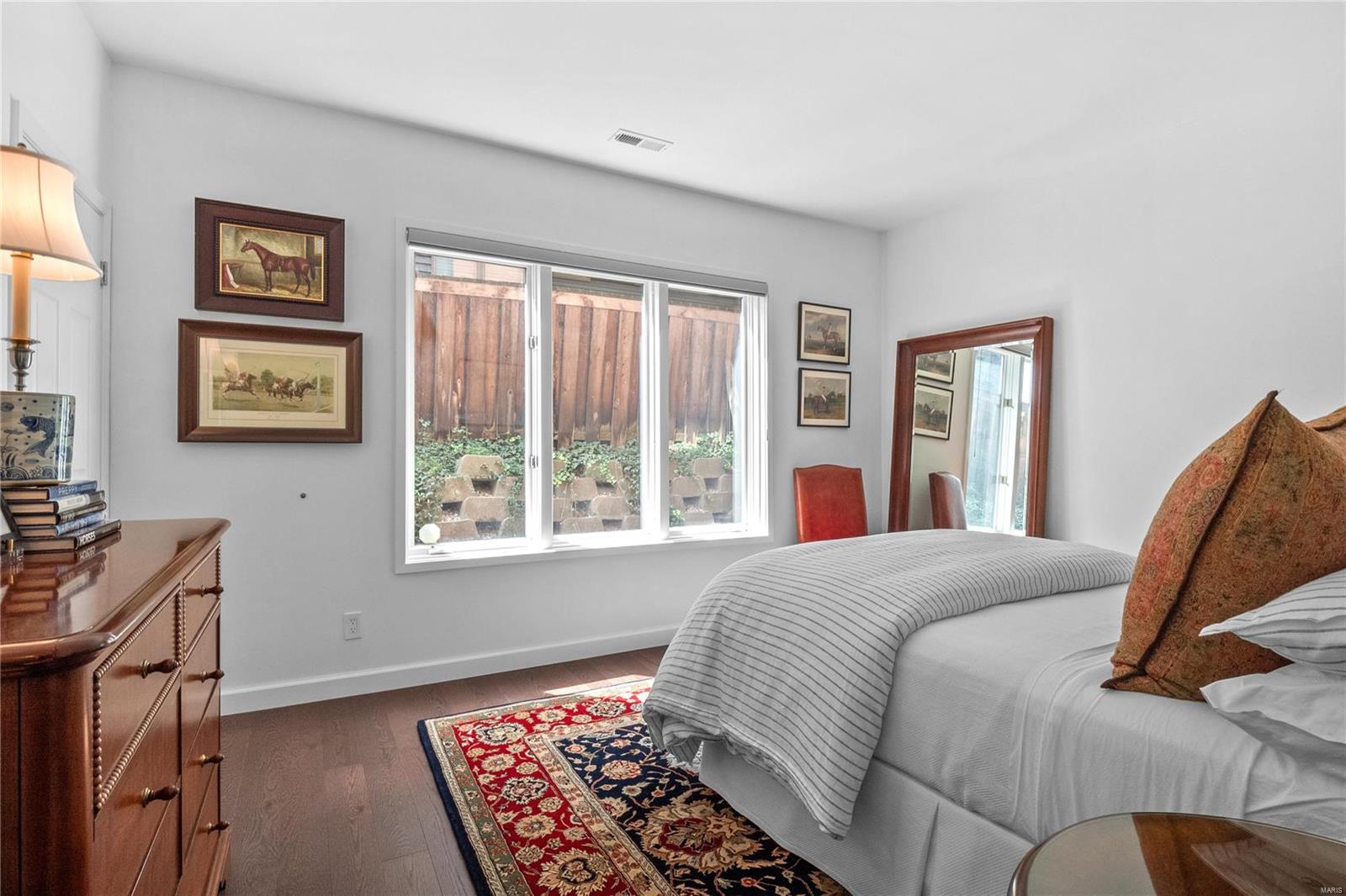 155 North Hanley Road, Unit 101 St. Louis, MO 63105 - Photo 15 of 21 Gallery Image 15