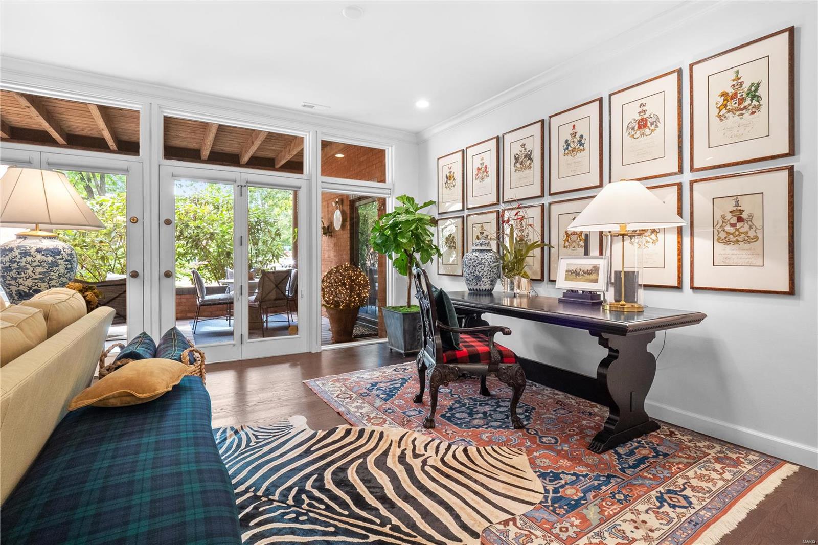 155 North Hanley Road, Unit 101 St. Louis, MO 63105 - Photo 8 of 21 Gallery Image 8