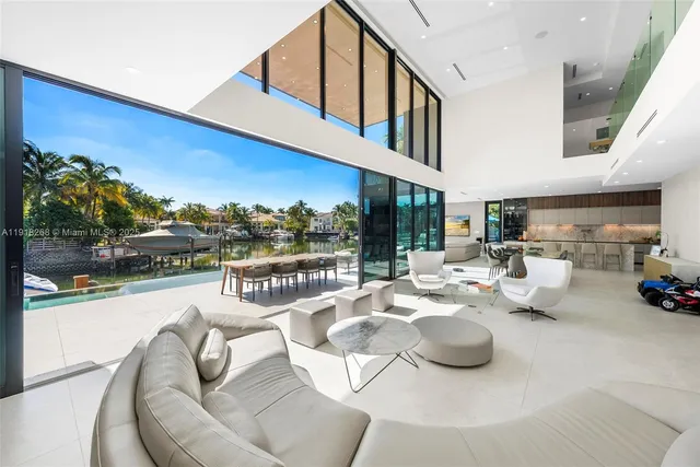 $50,000 | 1102 Washington Street, Hollywood, FL 33019