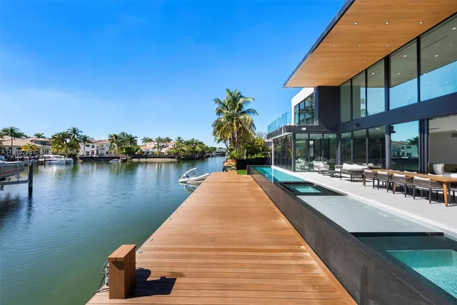 $50,000 | 1102 Washington Street, Hollywood, FL 33019