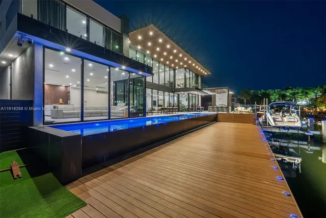 $50,000 | 1102 Washington Street, Hollywood, FL 33019