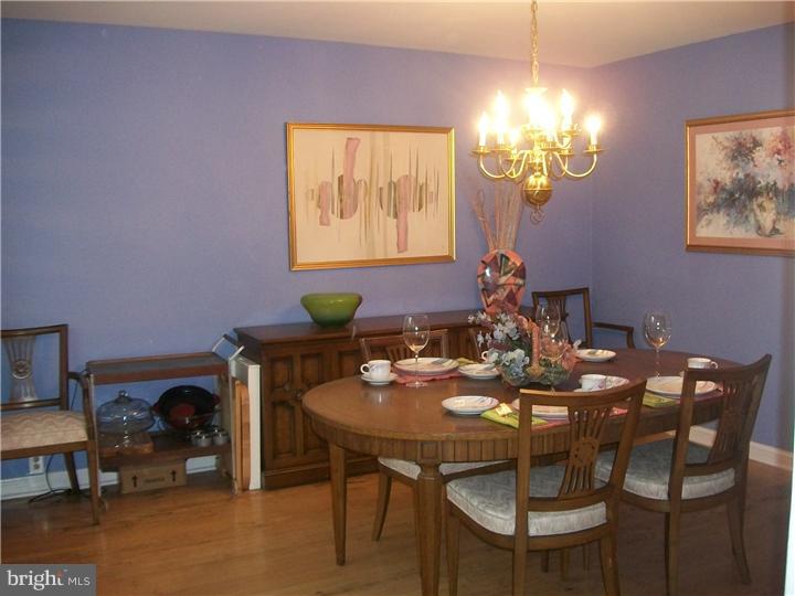 7425 Barclay Road Cheltenham, PA 19012 - Photo 11 of 25 Gallery Image 11