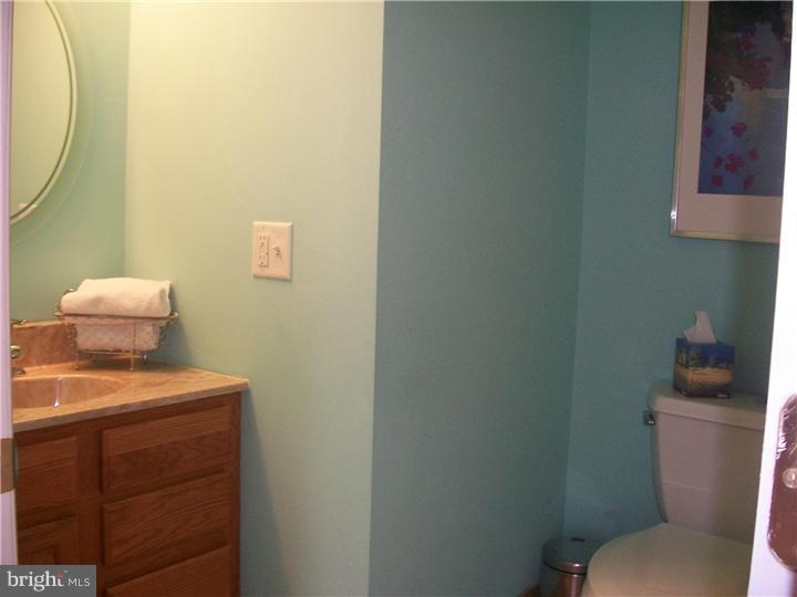 7425 Barclay Road Cheltenham, PA 19012 - Photo 7 of 25 Gallery Image 7