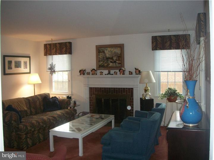 7425 Barclay Road Cheltenham, PA 19012 - Photo 10 of 25 Gallery Image 10