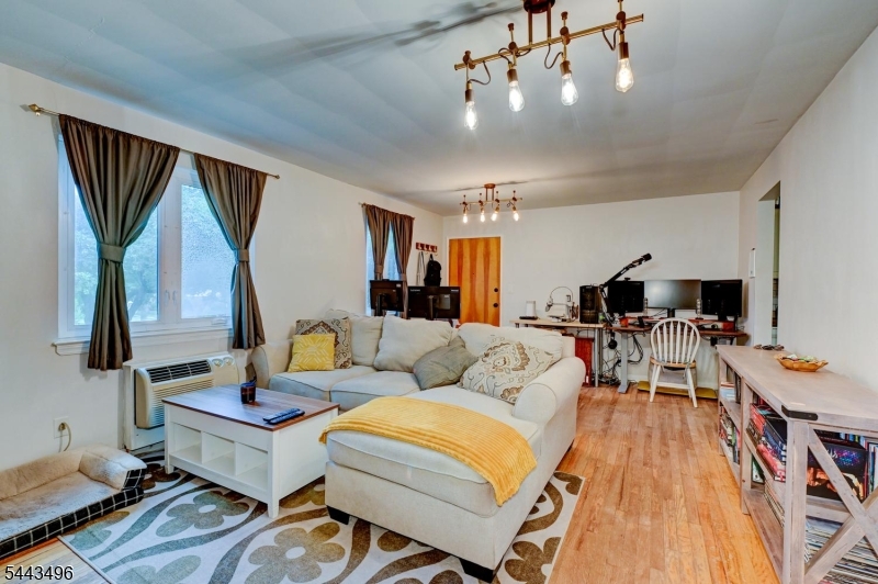 66 Troy Drive Springfield, NJ 07081 - Photo 4 of 28