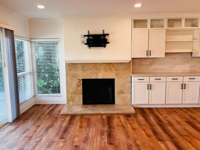 $4,800 | 4587 Cove Drive, Carlsbad, CA 92008