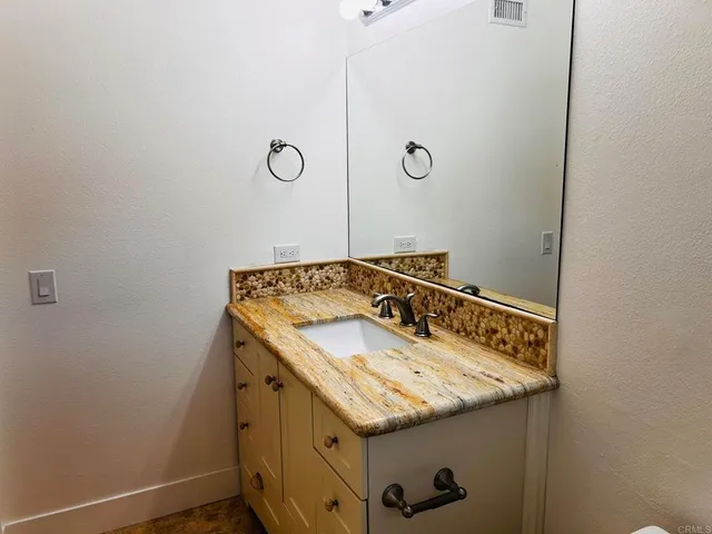 $4,800 | 4587 Cove Drive, Carlsbad, CA 92008