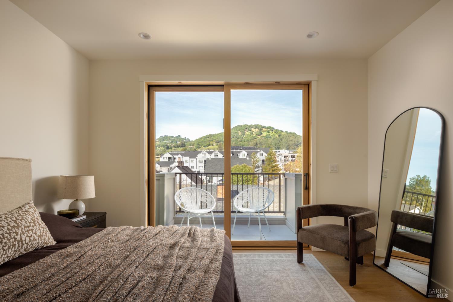 709 C Street, Unit 2 San Rafael, CA 94901 - Photo 4 of 15