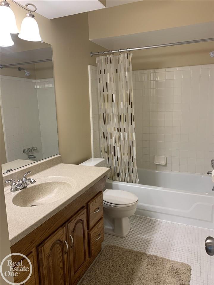 24249 Evergreen Road Southfield, MI 48075 - Photo 11 of 36