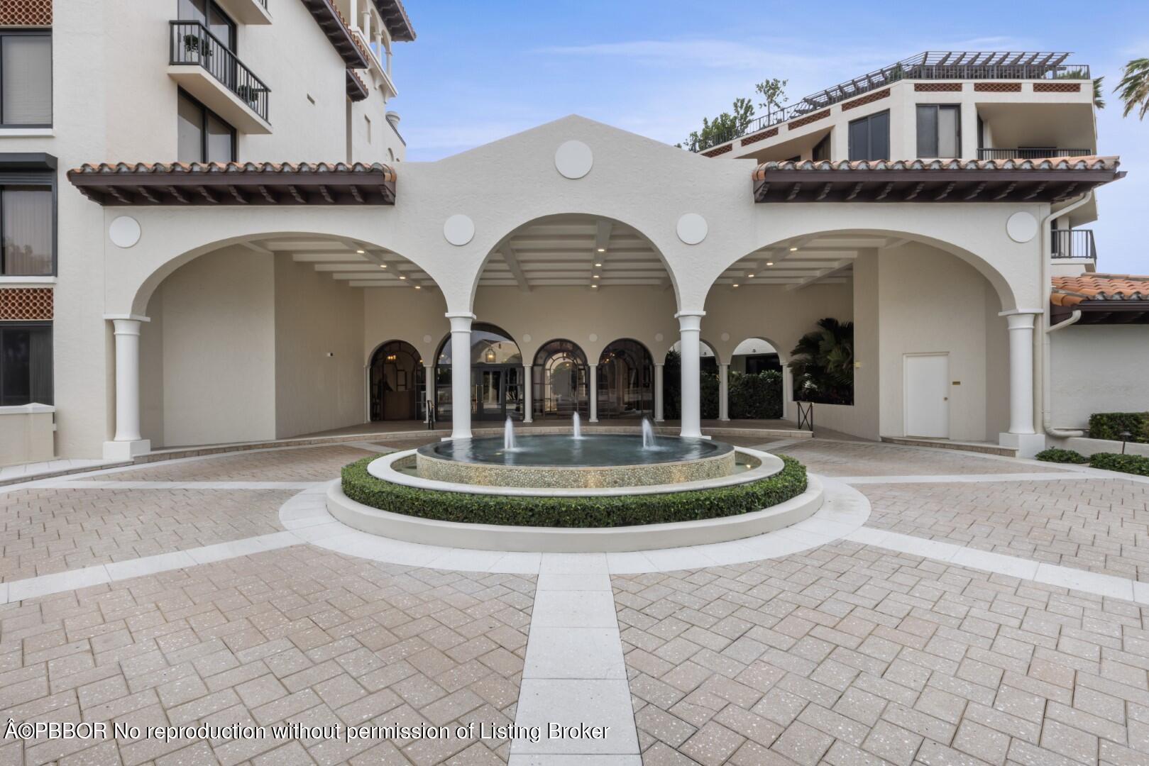 200 Bradley Place, Unit 301 Palm Beach, FL 33480 - Photo 27 of 34 a view of a house with a yard