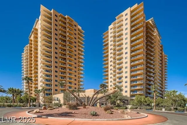 $375,000 | 8255 South Las Vegas Boulevard, Unit 618, Las Vegas, NV 89123