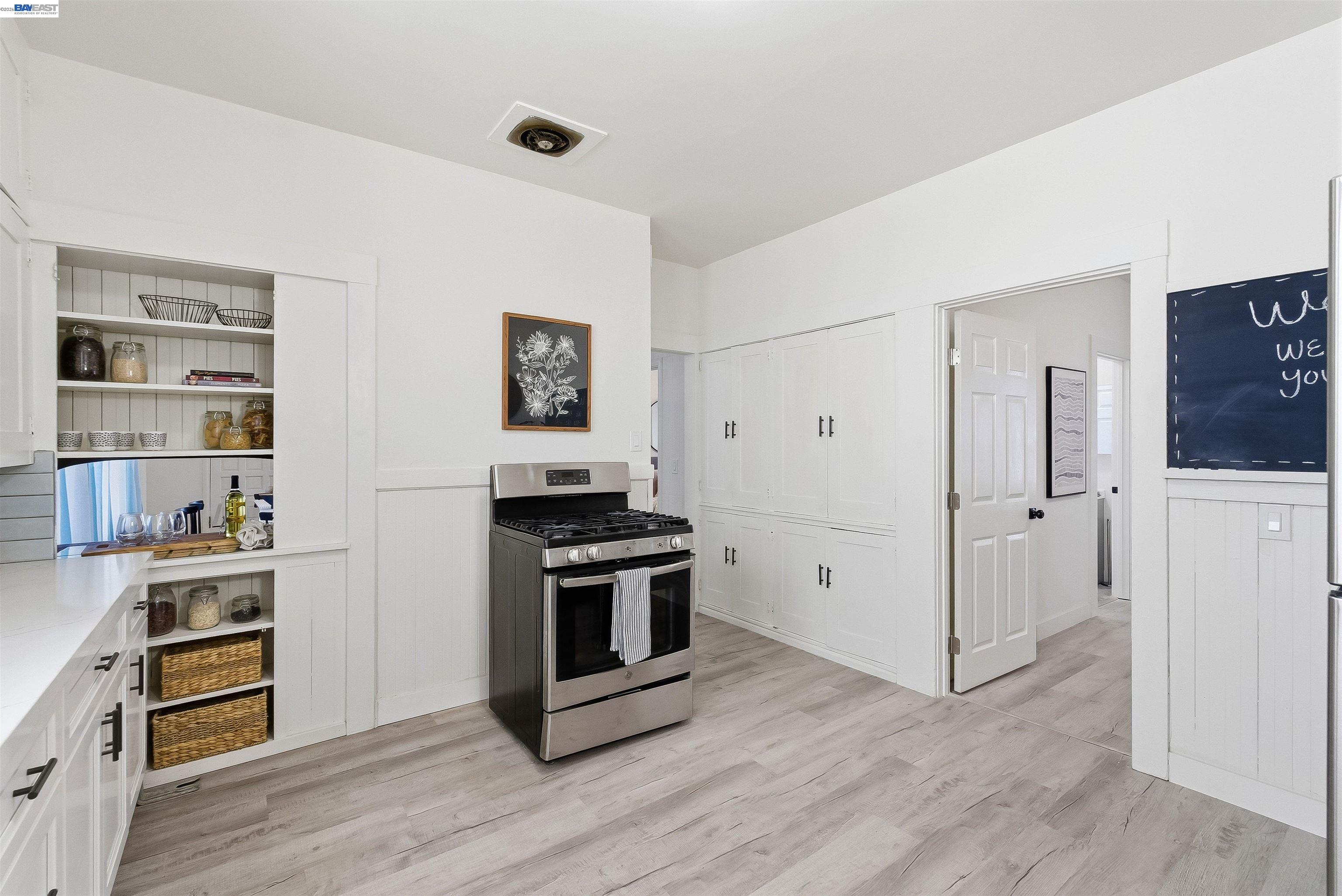2049 Rutherford Street Oakland, CA 94601 - Photo 14 of 43