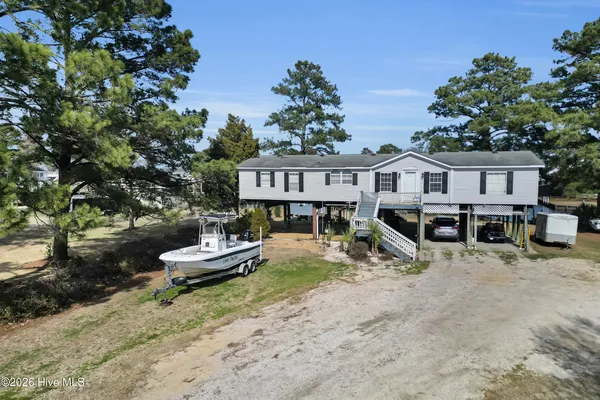 $340,000 | 211 D Drive, Chocowinity, NC 27817