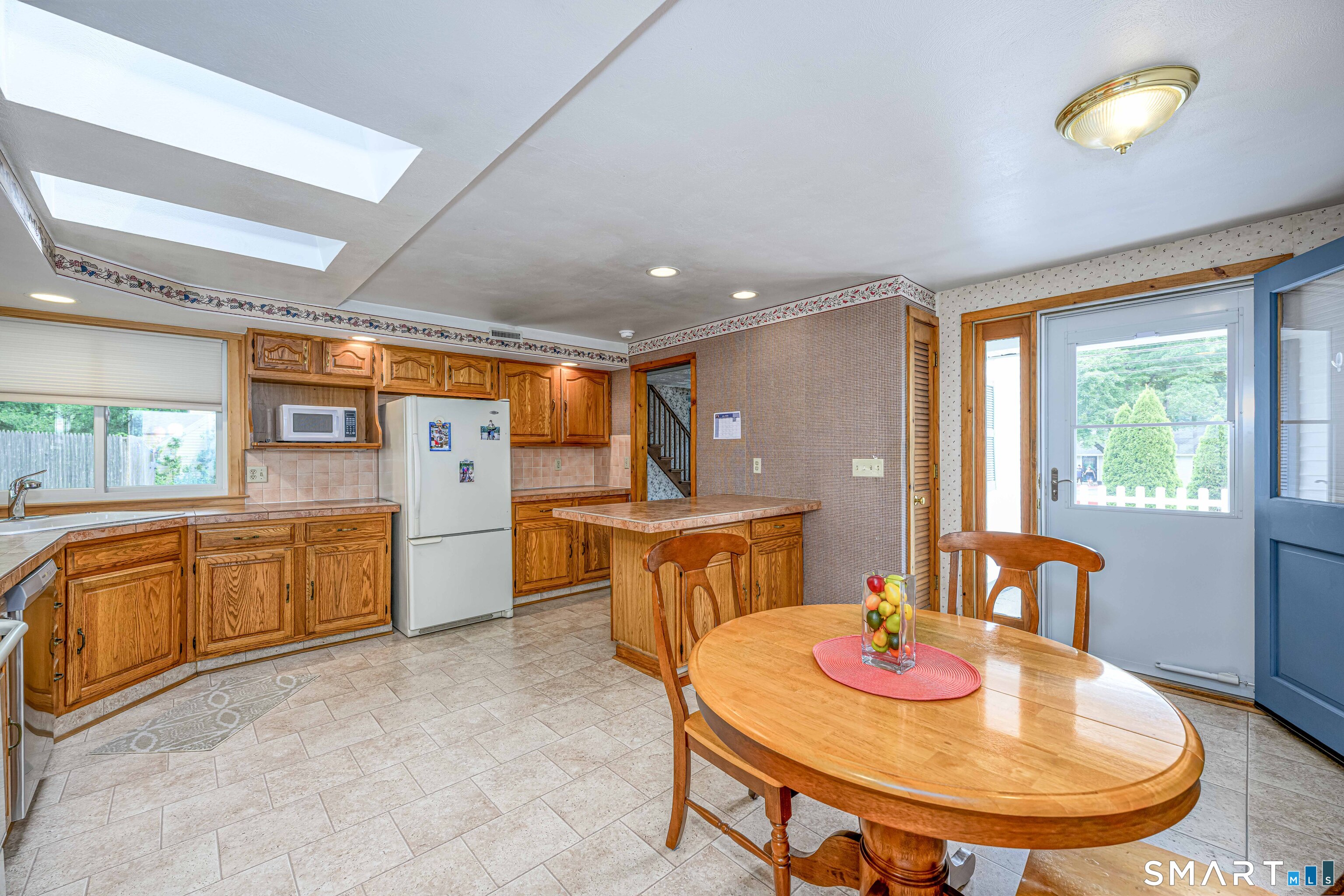 93 Pool Road North Haven, CT 06473 - Photo 13 of 39 Gallery Image 13
