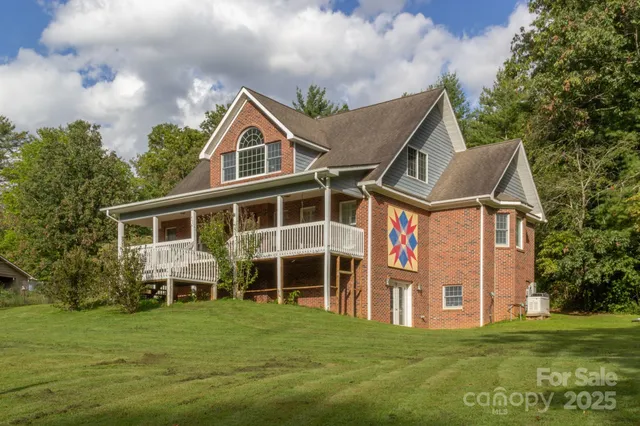 $679,000 | 51 Windy Acres Drive, Fairview, NC 28730