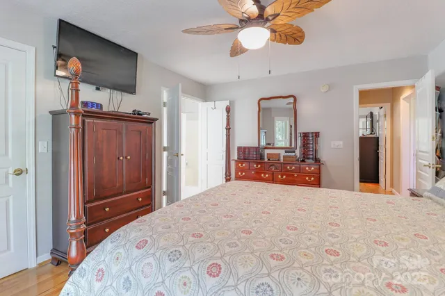 $679,000 | 51 Windy Acres Drive, Fairview, NC 28730