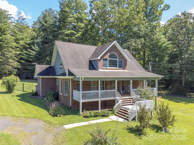 $679,000 | 51 Windy Acres Drive, Fairview, NC 28730