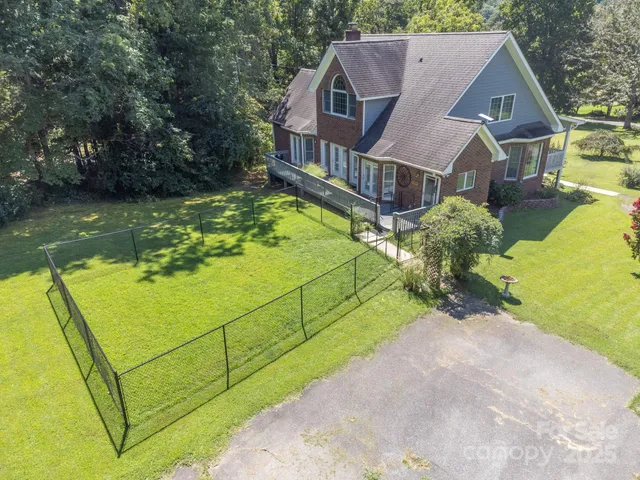 $679,000 | 51 Windy Acres Drive, Fairview, NC 28730