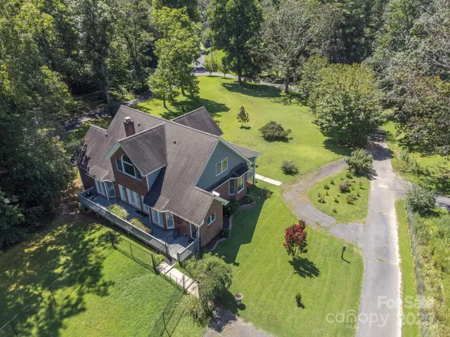 $679,000 | 51 Windy Acres Drive, Fairview, NC 28730