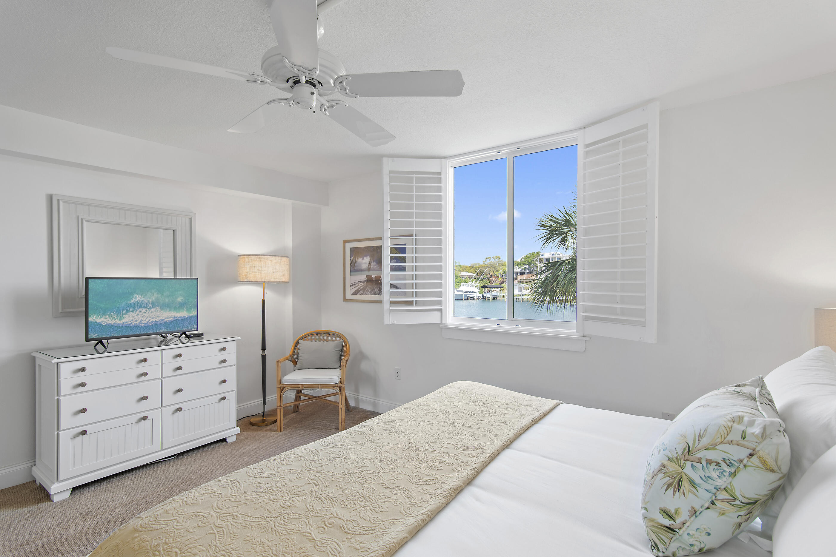 30 Moreno Point Road, Unit 205B Destin, FL 32541 - Photo 12 of 38 web_ 205B Dolphin Pnt_26