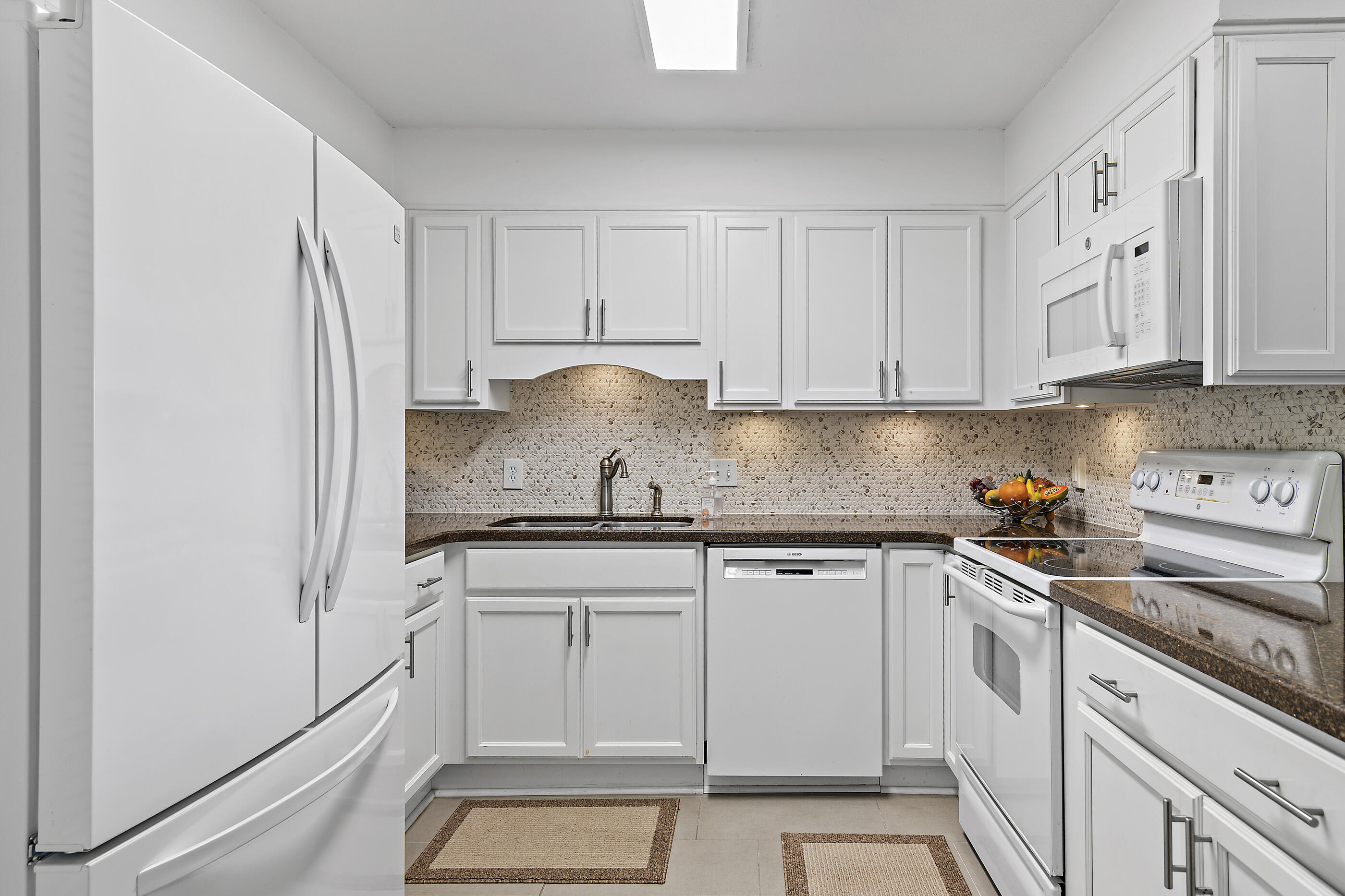 30 Moreno Point Road, Unit 205B Destin, FL 32541 - Photo 8 of 38 web_ 205B Dolphin Pnt_19