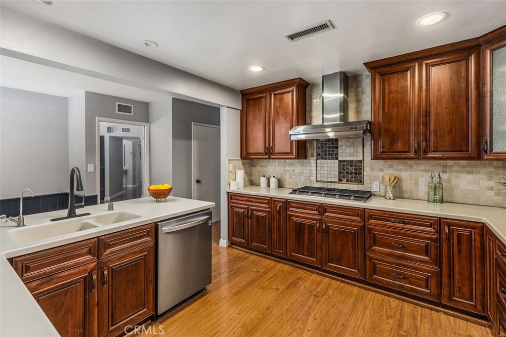 2206 Canyon Road Arcadia, CA 91006 - Photo 13 of 44