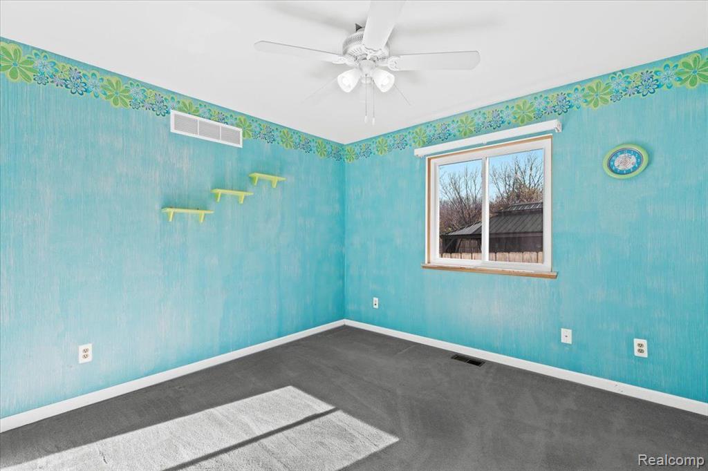 626 Glenwyth Road Brighton, MI 48116 - Photo 9 of 33