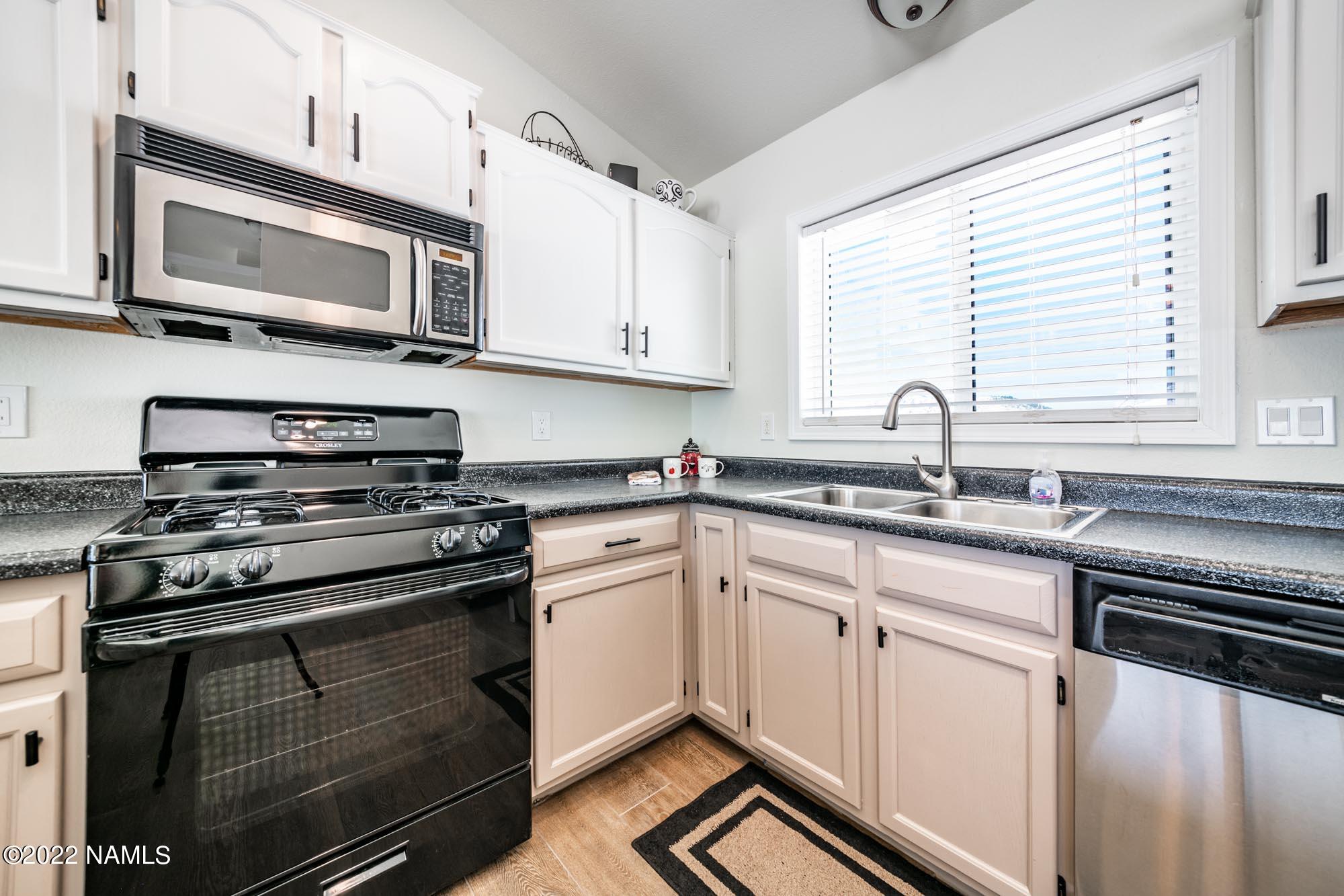 8320 Yakima Road Flagstaff, AZ 86004 - Photo 23 of 44 8320 Yakima, Flagstaff (3 of 46)
