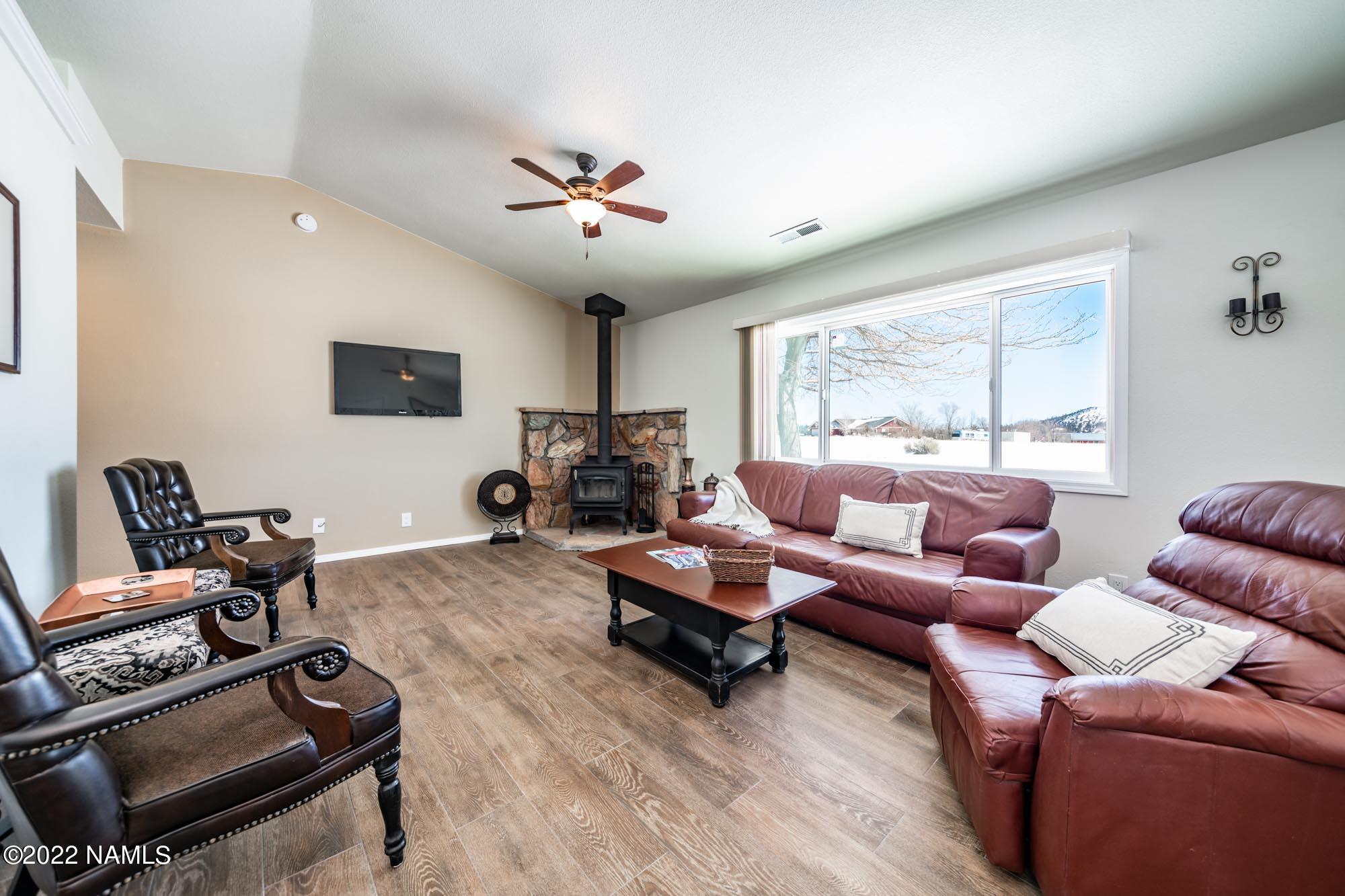 8320 Yakima Road Flagstaff, AZ 86004 - Photo 28 of 44 8320 Yakima, Flagstaff (8 of 46)