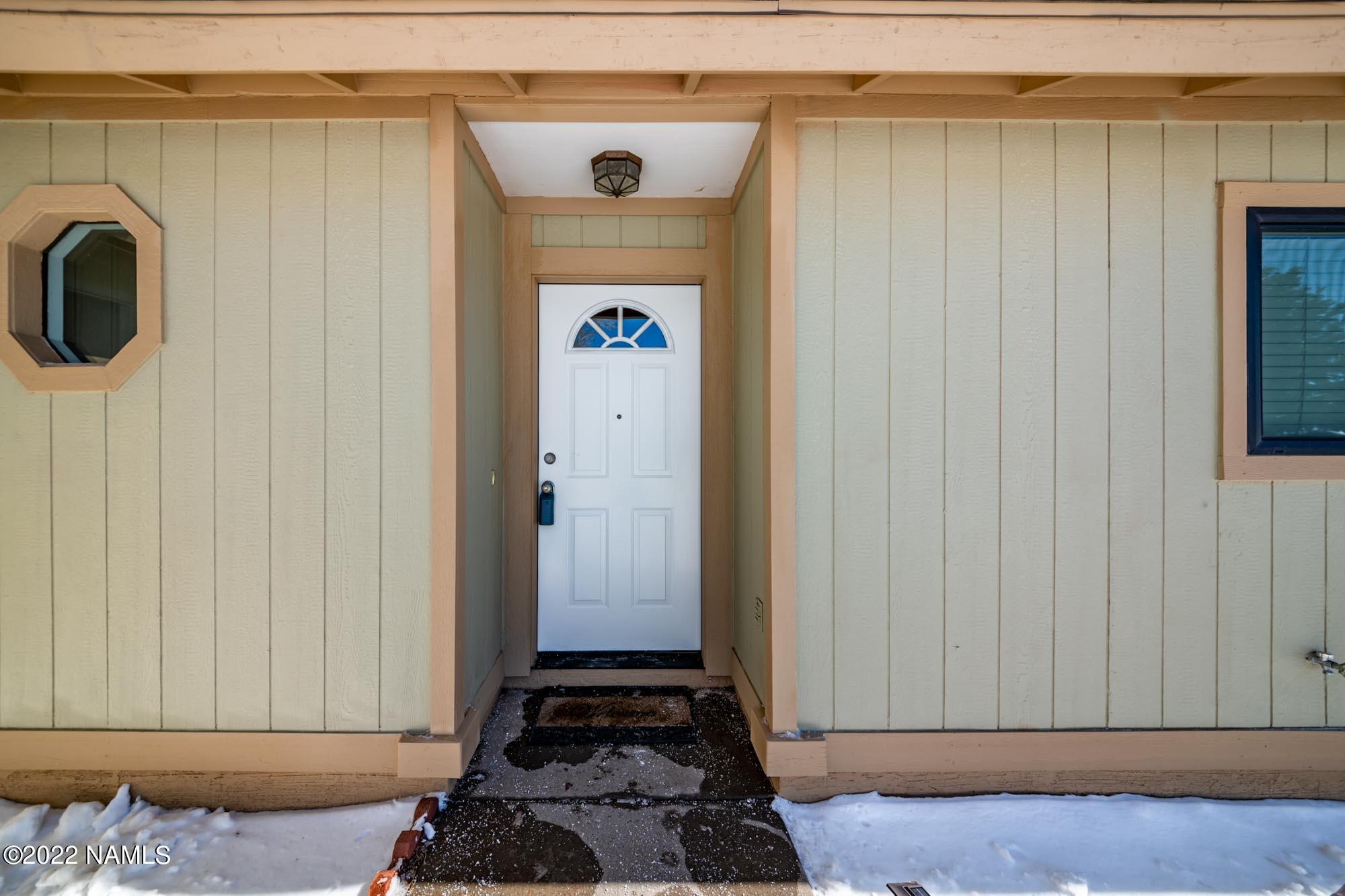8320 Yakima Road Flagstaff, AZ 86004 - Photo 3 of 44 8320 Yakima, Flagstaff (29 of 46)