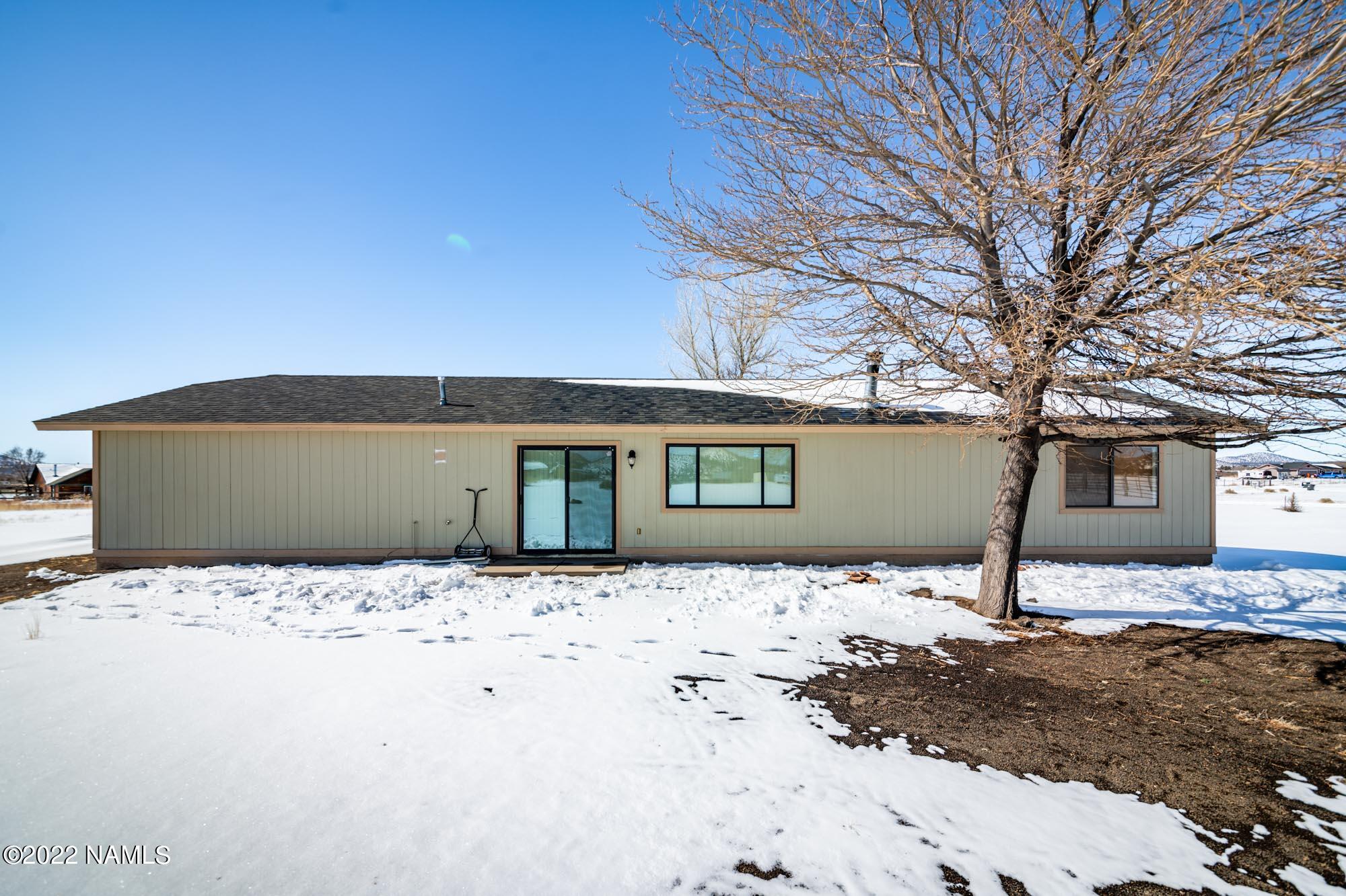 8320 Yakima Road Flagstaff, AZ 86004 - Photo 7 of 44 8320 Yakima, Flagstaff (33 of 46)