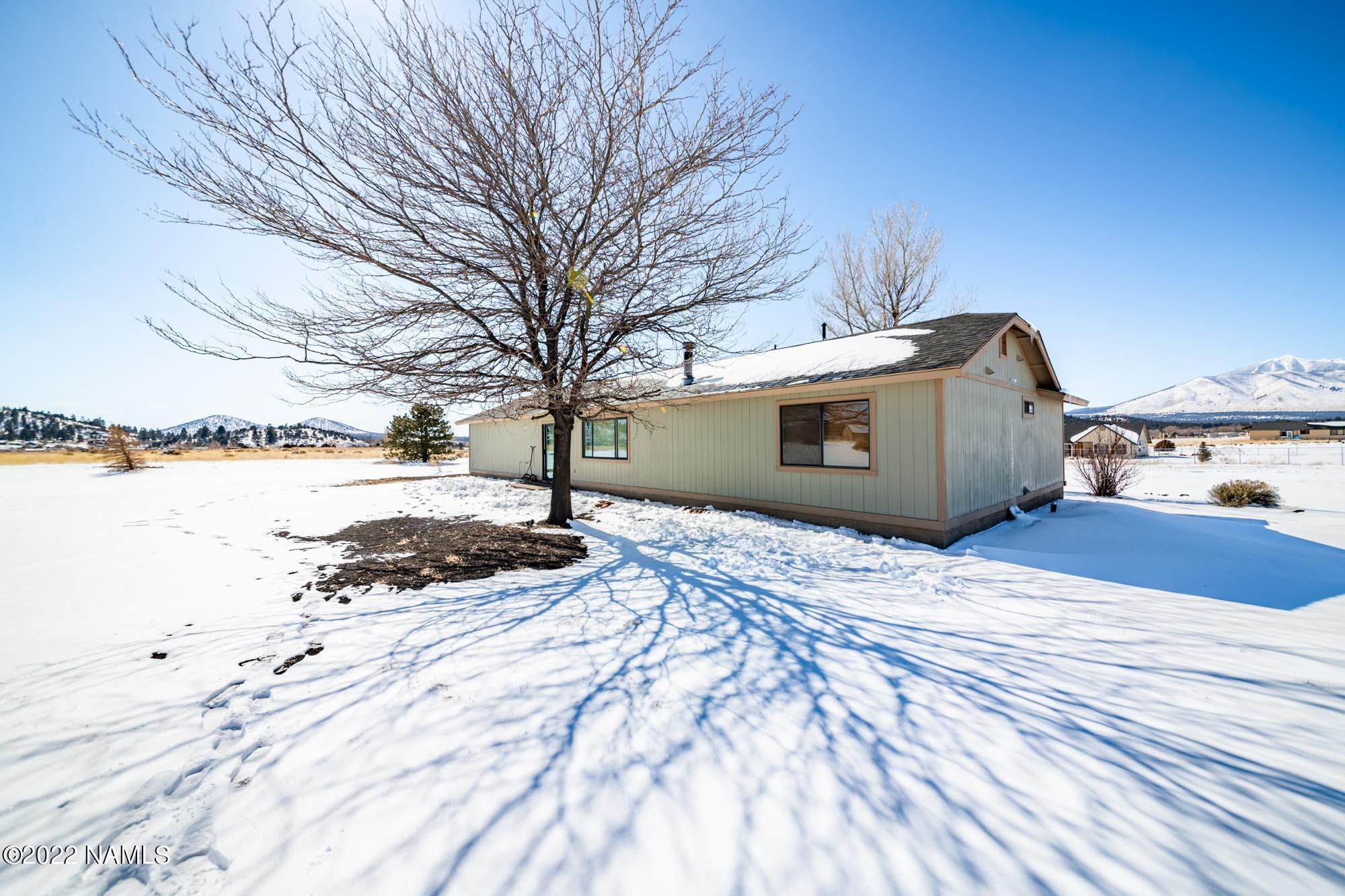8320 Yakima Road Flagstaff, AZ 86004 - Photo 9 of 44 8320 Yakima, Flagstaff (35 of 46)