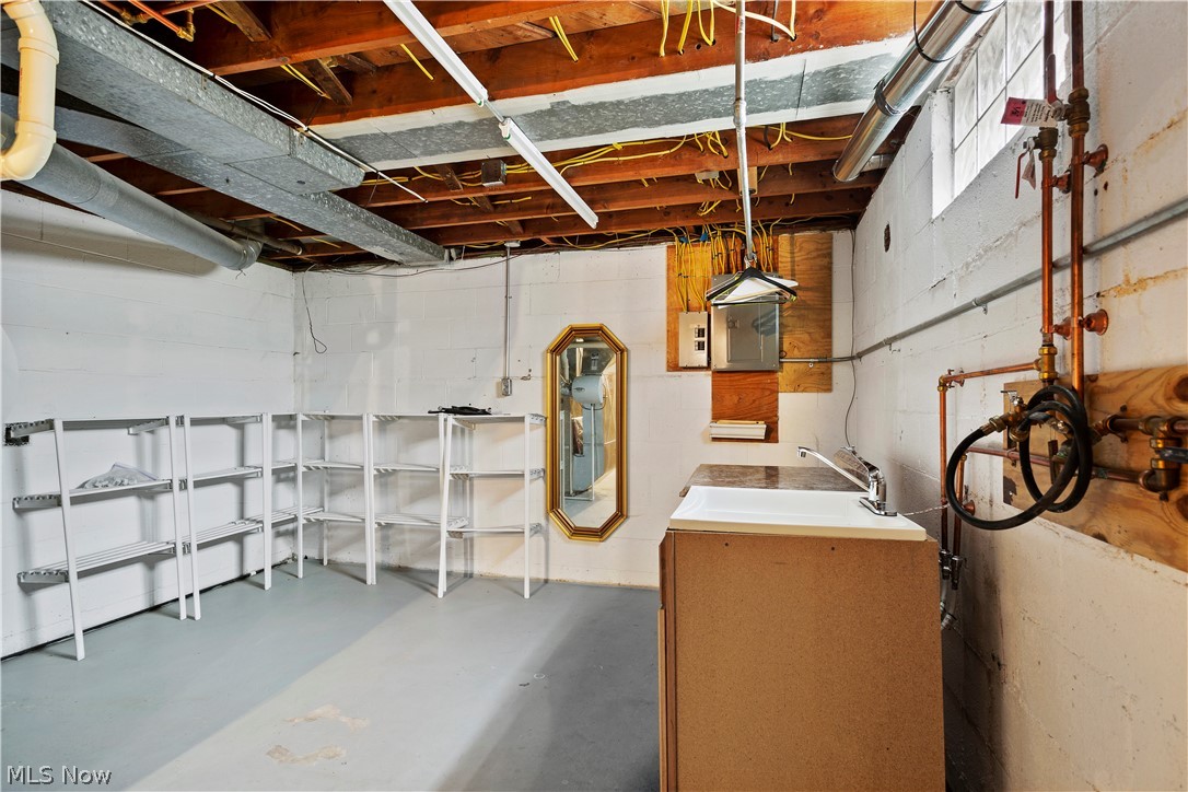 2512 Burnham Road Akron, OH 44333 - Photo 23 of 26 Gallery Image 23